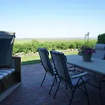 Appartamento In Mit Terrasse By Interhome