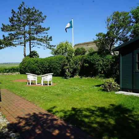 In Mit Terrasse By Interhome